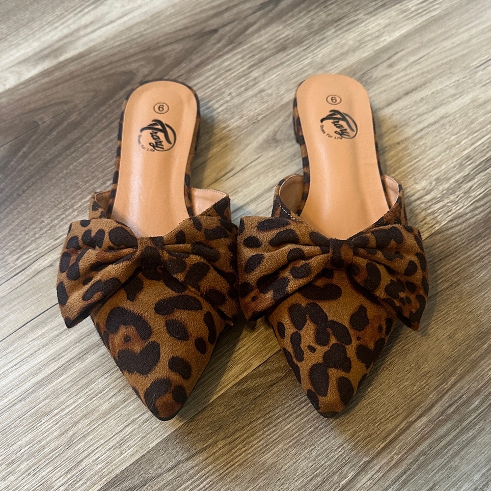 Trary Leopard Print Bow Mules